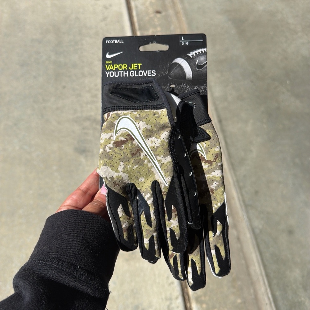 Nike Youth Vapor Jet Football Gloves - Camo Tan Black White